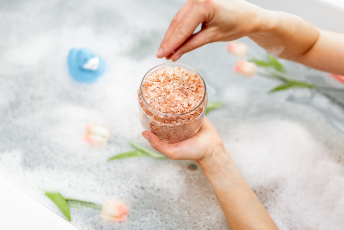 Benefits of sea salt for bathing