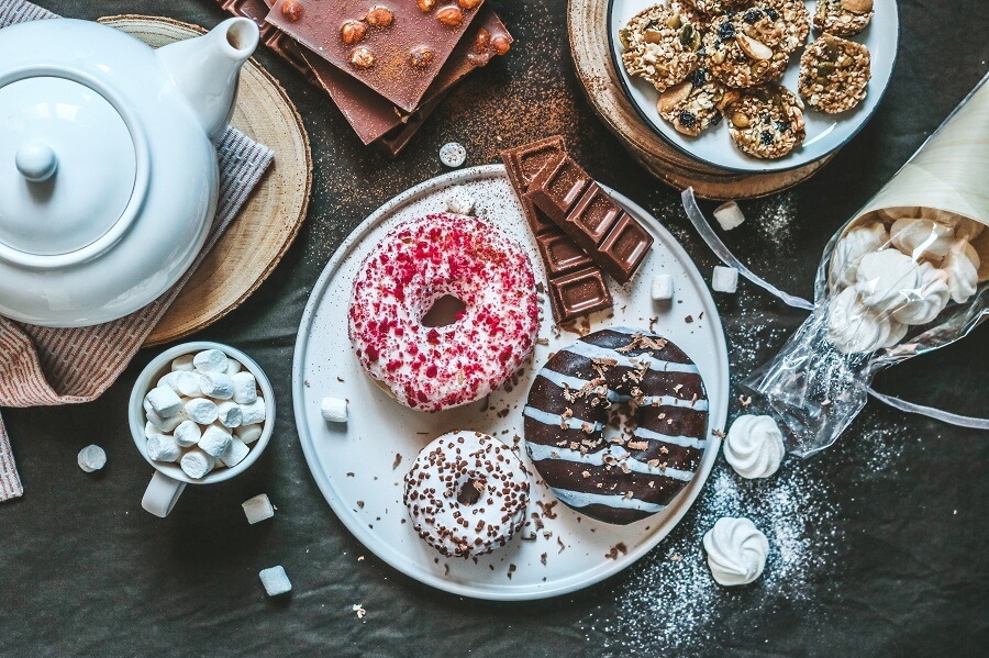 donuts-chocolate-meringue-and-cookies